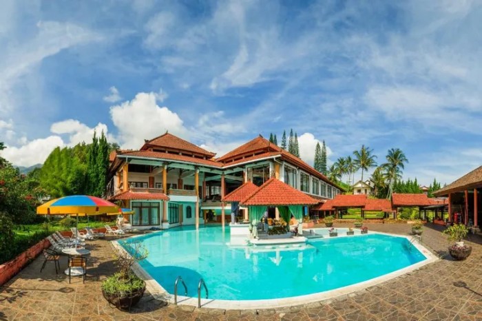 Kolam renang blessing hills trawas harga tiket