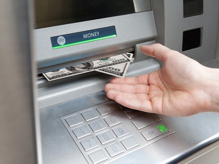 Cash atm withdraw bank gsa check withdrawal made credit federal atms seven union hours quick days week advance chase
