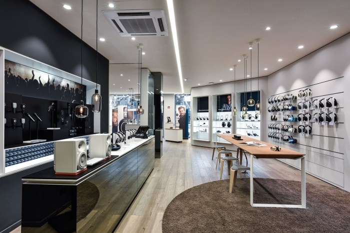 Mobile counter display shop phone store superudisplay electronic suppliers retail manufacturer custom accessories glass modern
