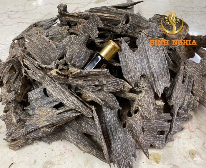 Agarwood processing look stage behind never making into people will