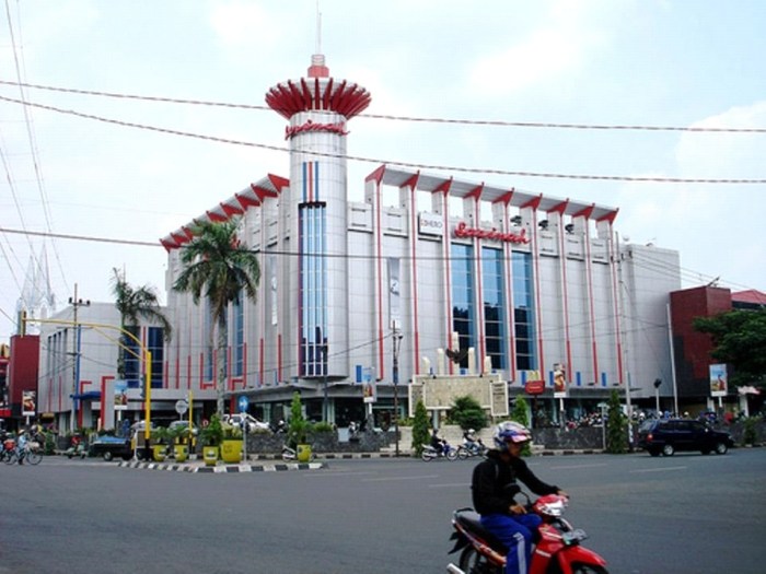 Harga tiket bioskop sarinah malang