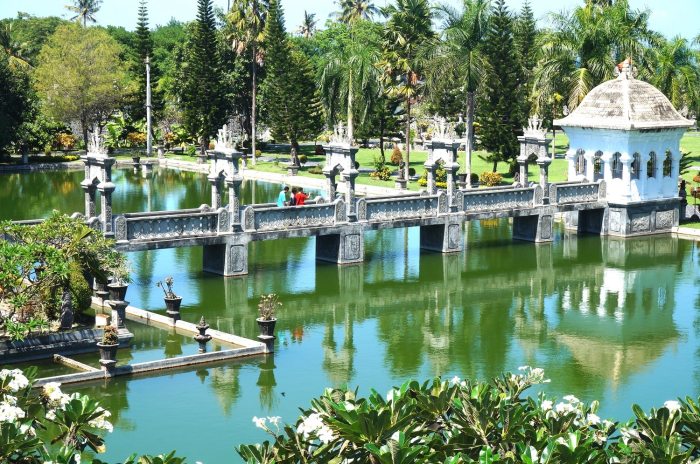 Harga tiket masuk ujung aspal purwakarta