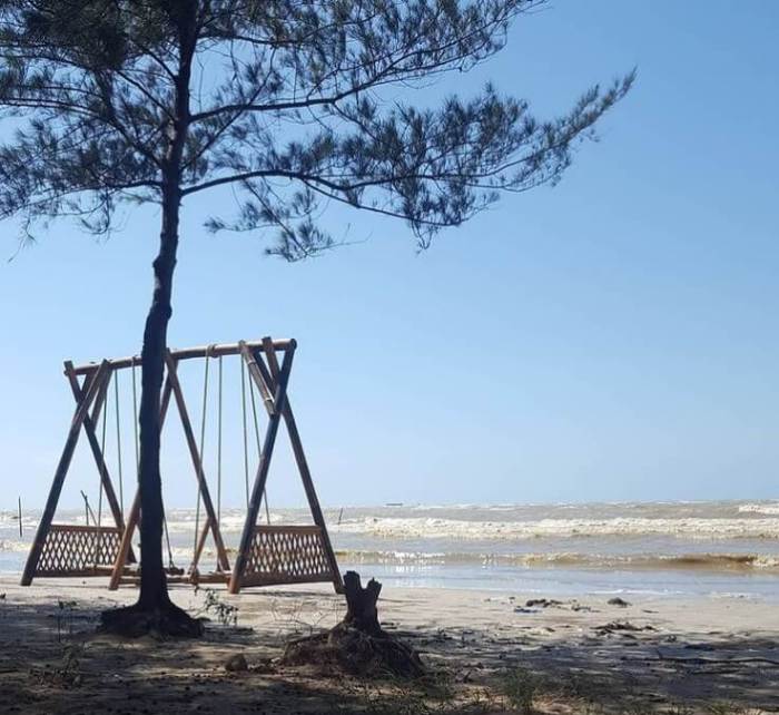 Tuban cemara pantai tiket masuk lokasi fankymedia wisata tersembunyi haris audy harta menemukan karun keren bak