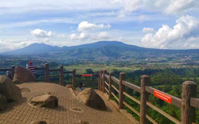 Tebing keraton bandung lembang dago terletak sajikan destinasi menarik infowisataid merupakan barat