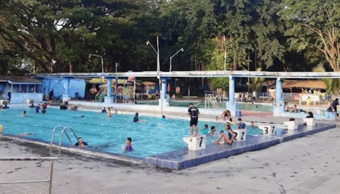 Cek Harga Tiket Kolam Renang Tirtomoyo Manahan, Murah Banget!