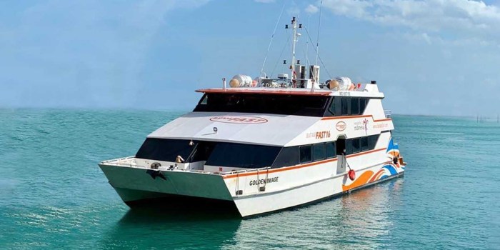 Ferry batam