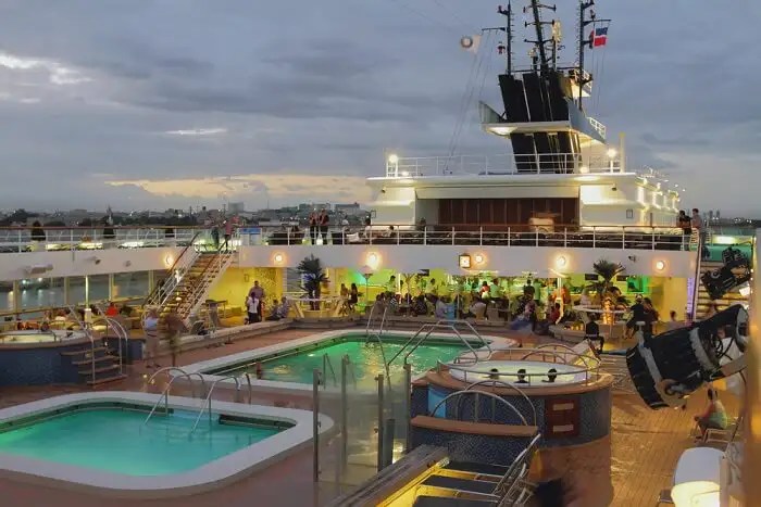 Batam pengembaraan indonesia feri