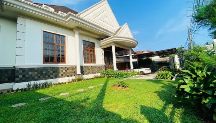 Harga Tiket Kolam Renang Batoe Jagakarsa, Berenang Asyik, Harga Bersahabat