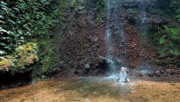 Cek Harga Tiket Masuk Curug Ciputri, Wisata Air Terjun Hits!