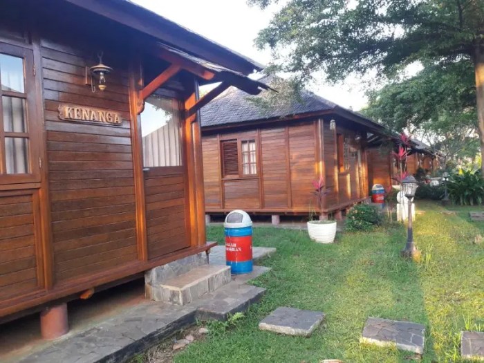 Tirta giri kahuripan purwakarta resort penginapan fasilitas lengkap kolam renang bogor klikalamat