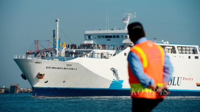 Semarang java cruise port indonesia guidance expert vacation