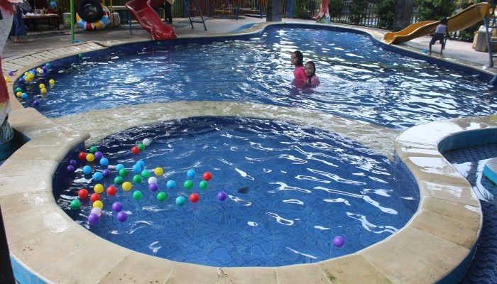 Harga Tiket Kolam Renang Taman Surya, Semua yang Perlu Kamu Tahu