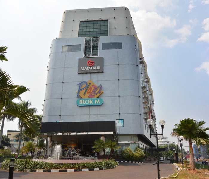 Harga tiket bioskop blok m plaza