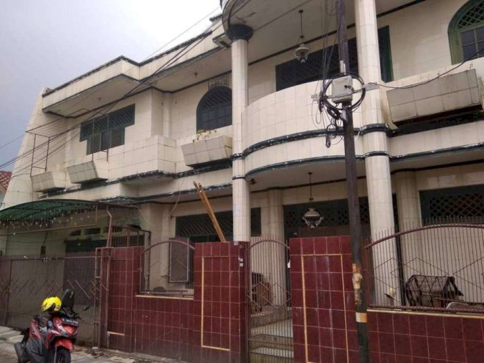 Harga tiket kolam renang barata karang tengah