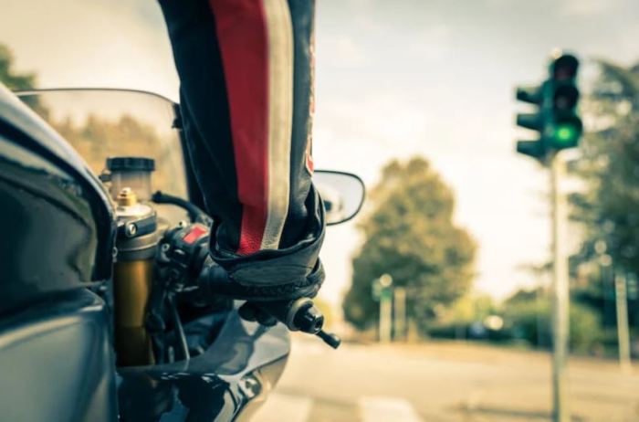 Cara jual beli motor bekas yang aman