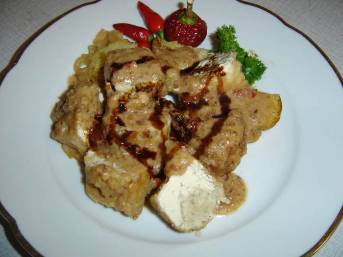 Indonesian batagor