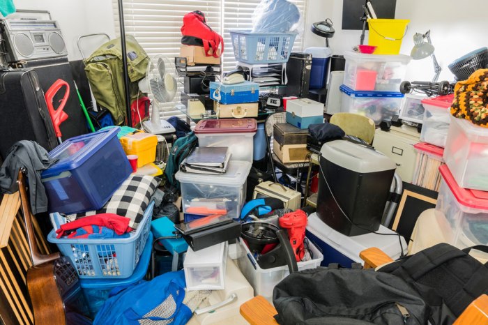 Misconceptions common hoarding clutter