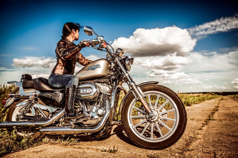 Cara jual motor lewat online
