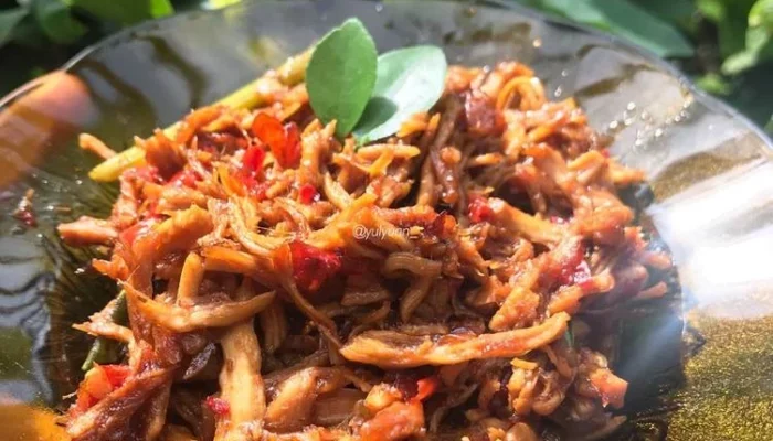 Resep Ayam Suwir Pedas, Bumbu Meresap Sempurna untuk Santapan Nikmat dan Praktis Setiap Hari