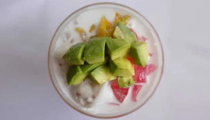 Resep Es Teler Segar dan Nikmat, Cara Mudah Membuat Minuman Legendaris yang Bikin Ketagihan di Rumah