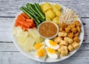 Resep Gado-Gado Lengkap, Rahasia Bumbu Kacang Nikmat dan Cara Penyajian Praktis untuk Santapan Sehari-hari