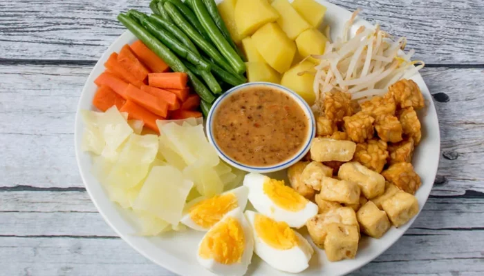Resep Gado-Gado Lengkap, Rahasia Bumbu Kacang Nikmat dan Cara Penyajian Praktis untuk Santapan Sehari-hari