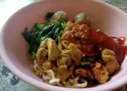 Resep Mie Ayam Lezat dan Praktis, Rahasia Kuah Gurih dan Topping Nikmat untuk Santapan Keluarga