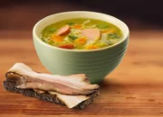 Resep Erwtensoep Lezat dan Bergizi, Rahasia Sup Kacang Belanda Hangat yang Cocok untuk Semua Musim