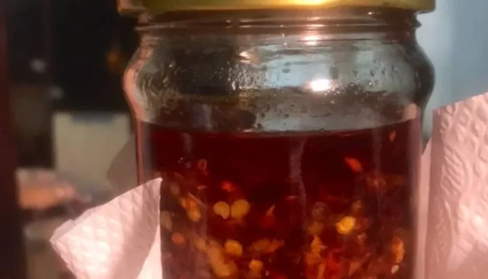 Resep Oil Chili Pedas Nikmat, Rahasia Bumbu Serbaguna untuk Tingkatkan Cita Rasa Masakanmu dalam Sekejap