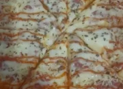 Resep Pizza Teflon Takaran Sendok, Simpel dan Anti Gagal untuk Camilan Keluarga yang Lezat dalam 30 Menit!
