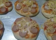 Resep Pizza Mini Praktis, Lezat, dan Bisa Dibuat di Rumah untuk Camilan Keluarga yang Menggugah Selera
