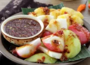 Resep Rujak Aceh Asli, Nikmati Cita Rasa Pedas Segar yang Menggugah Selera dalam 5 Langkah Mudah