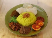 Resep Nasi Kuning 5kg Sempurna, Mudah Dibuat untuk Acara Besar dan Nikmat Sepuasnya Tanpa Ribet