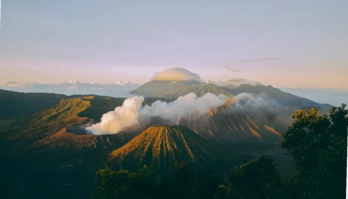 Jelajahi Surga Wisata Alam Jawa Timur yang Menakjubkan!