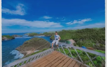 wisata pantai Jawa Timur