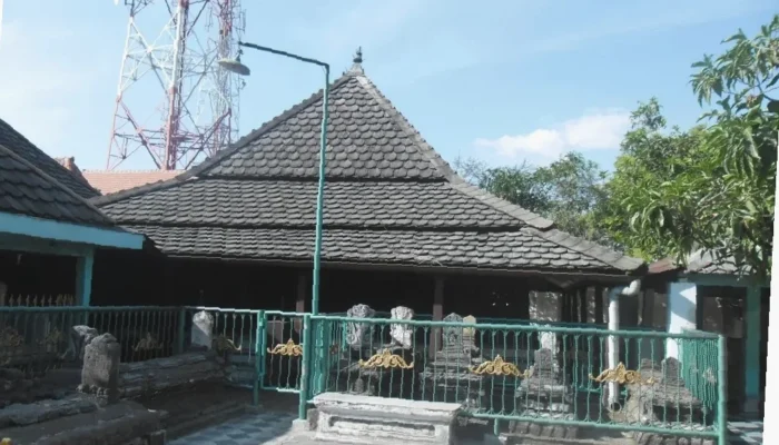 Menjelajahi Wisata Religi Jawa Timur yang Memukau!  Temukan Keajaiban dan Inspirasi